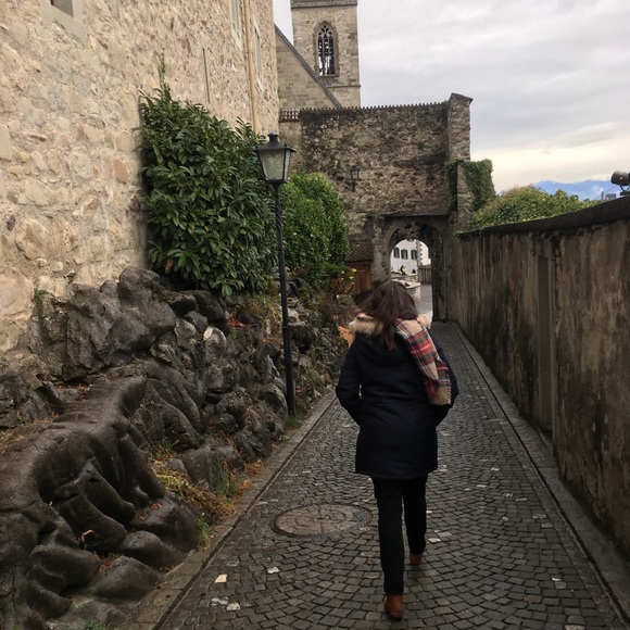 Meet your Posher, Jessica - Picture 4 of 6